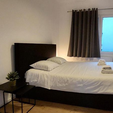 The View - Spacious 2 Bdr Appt In With View Amberes Exterior foto